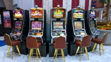 Mahjong Ways expanding reels